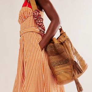 Free People Balera Del Mar Bucket Bag in Caramel NWT